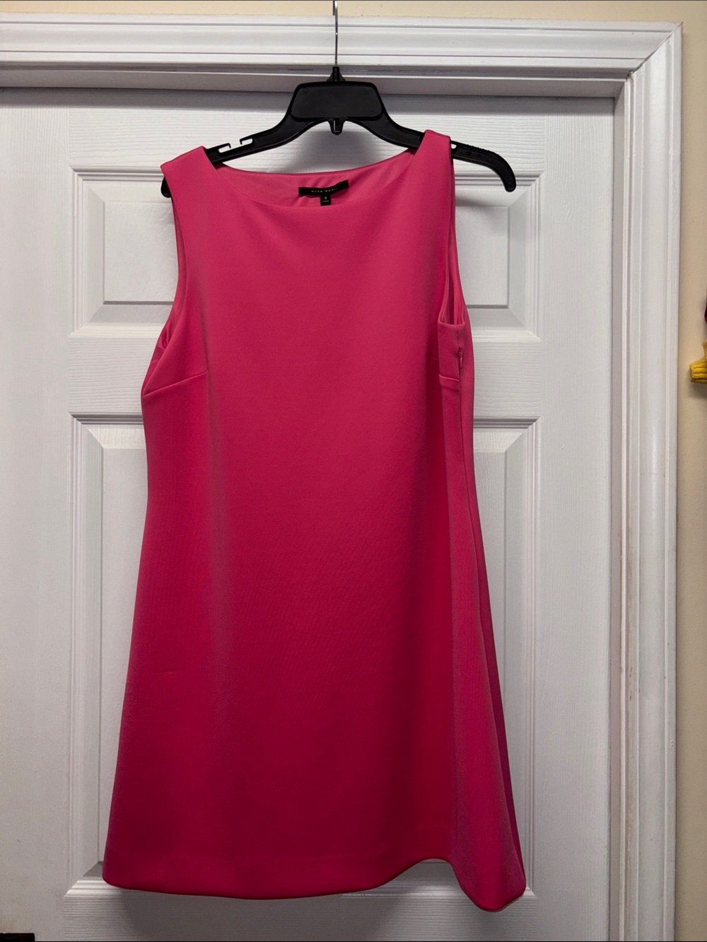 Alex Marie Classic Sleeveless Shift Dress - Barbie core Hot Pink size 8